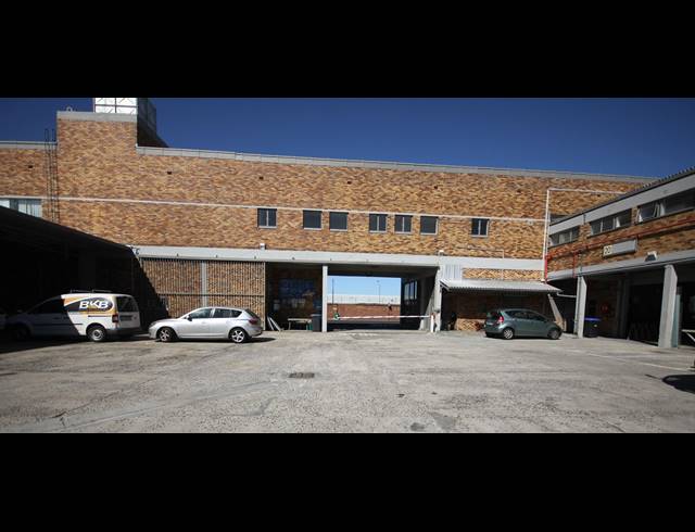 490M² FACTORY TO LET IN MAITLAND